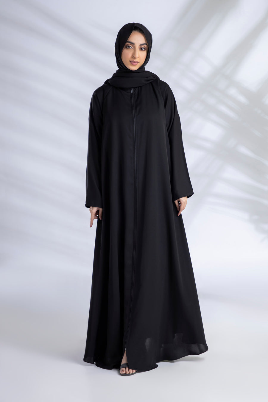 Shop Now Abaya With Zipper Front In Black