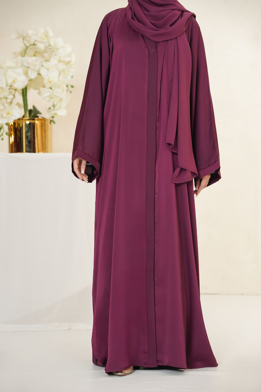 Imported TikTok Crinkle Nida Fabric Abaya for Women – Lightweight, Breathable & Wrinkle-Resistant