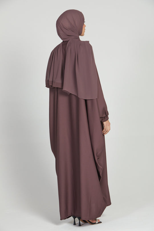 Back side full view of pink abaya kaftan with elastic sleeves, stylish modest abaya for women in Pakistan