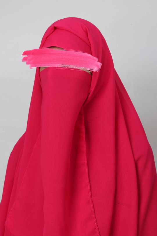 Magenta Chiffon Hijab – Premium Georgette, Opaque & Breathable Modest Wear