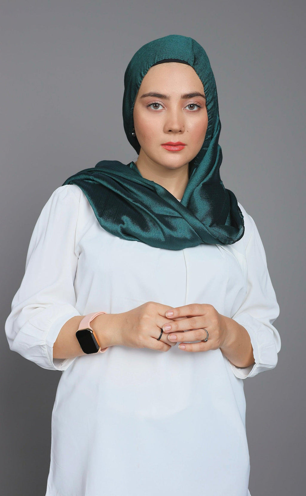 Front draped look of Emerald Metallic Chiffon Hijab on model – luxurious, lightweight, and modest fashion 2025