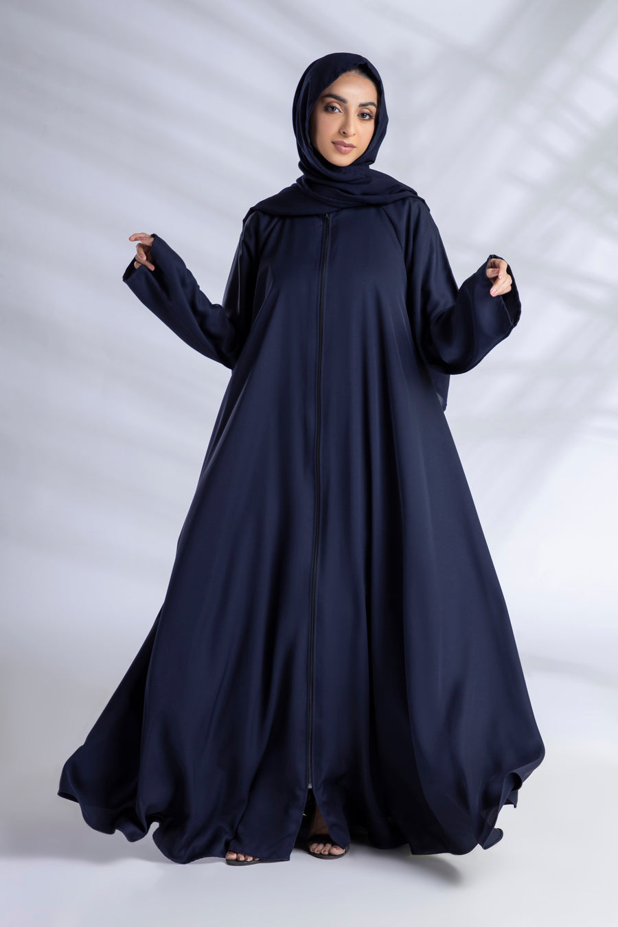 Open Button Abaya With Elastic Sleeves In Dark Brown