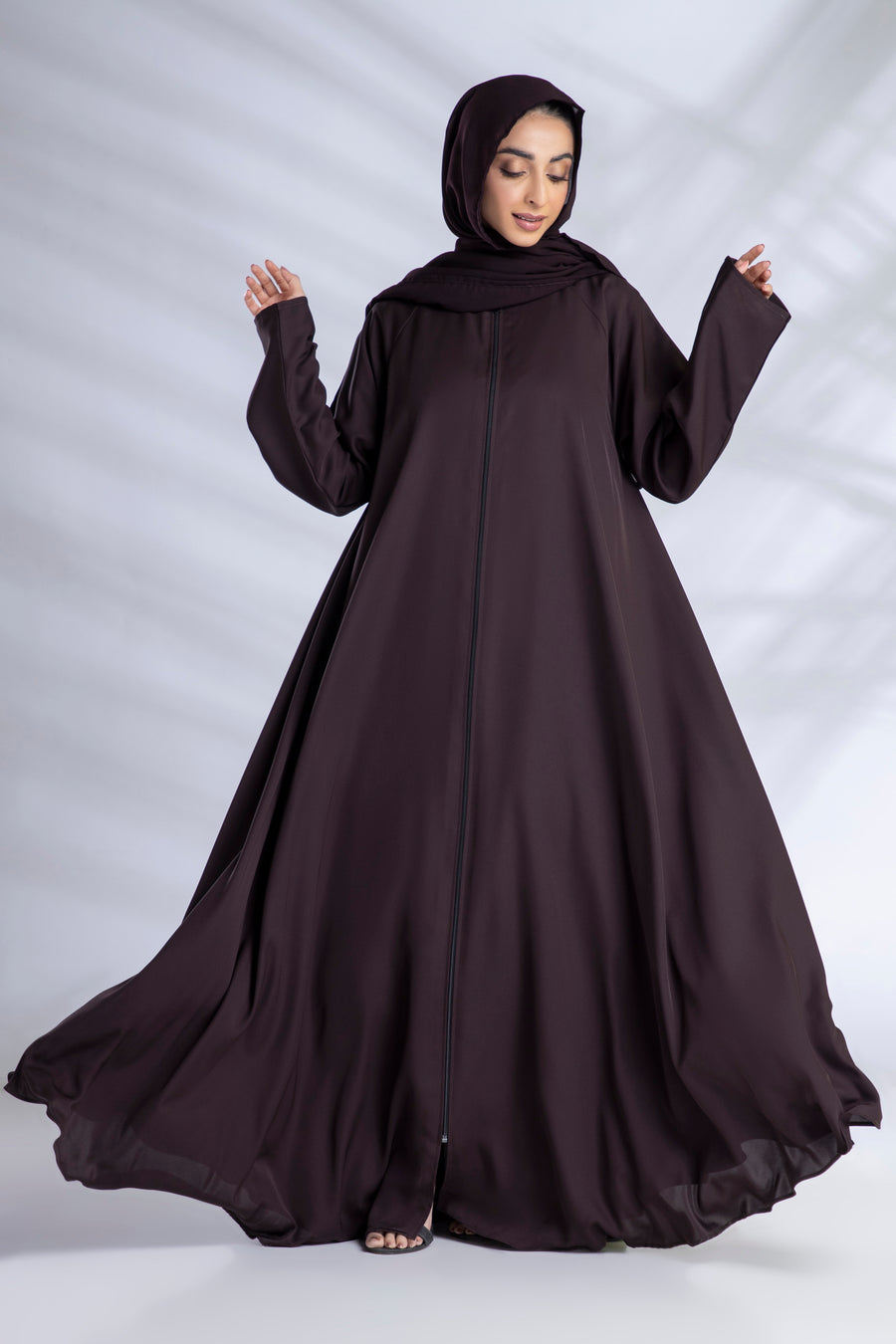 Open Button Abaya With Elastic Sleeves In Dark Brown