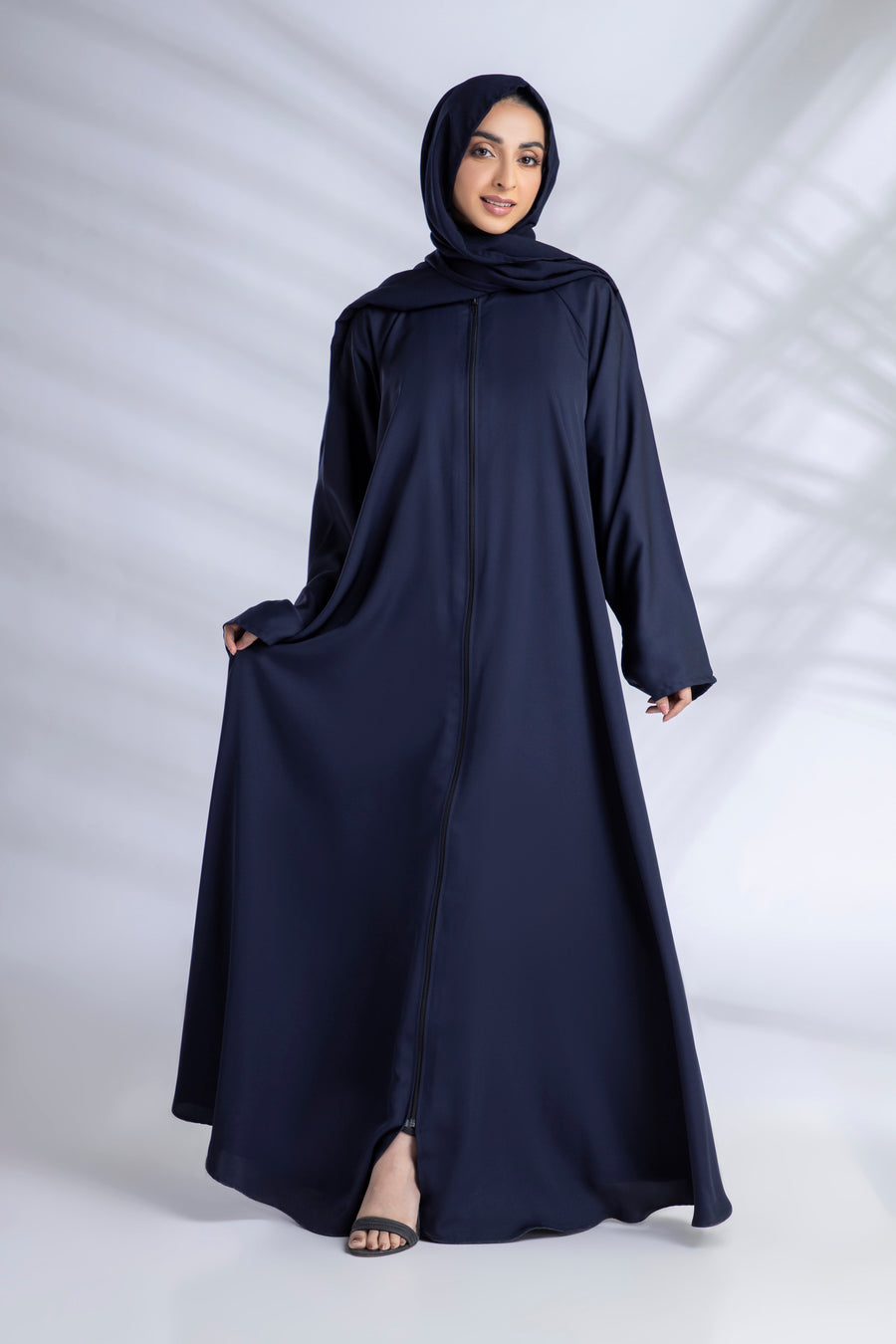 Open Button Abaya With Elastic Sleeves In Dark Brown